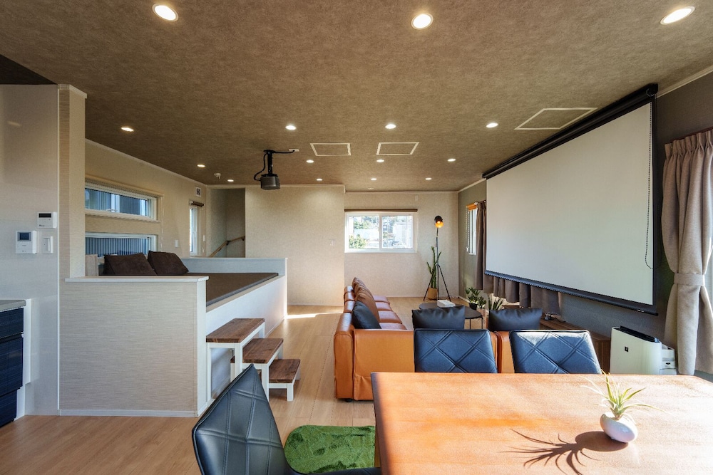 翡翠2号棟 (素泊まり) 禁煙 リビング エリア1 | クリスタル別荘白浜