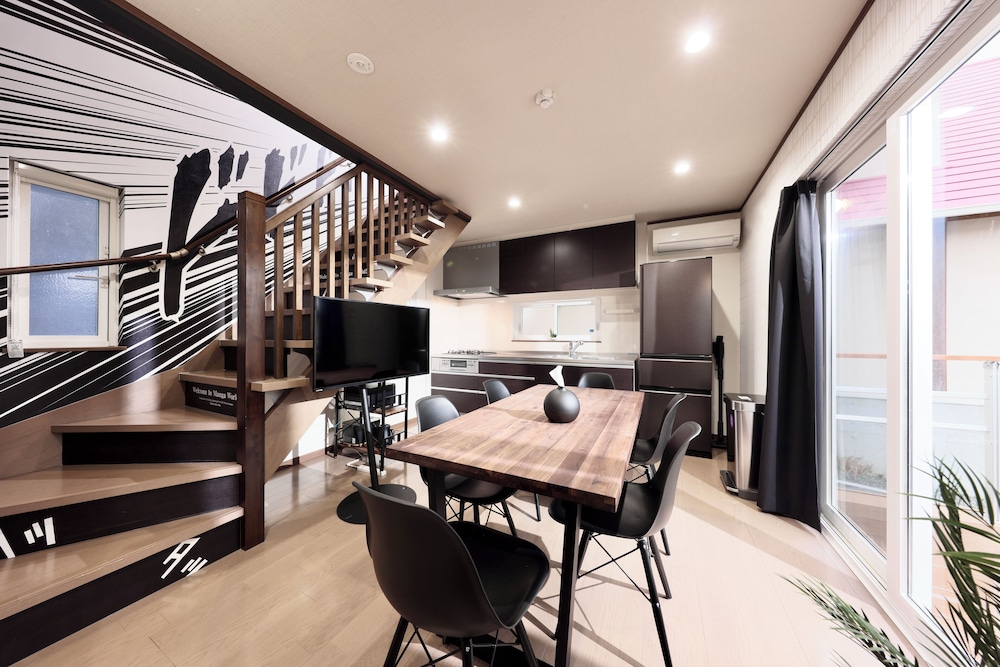 翡翠4号棟 (素泊まり) 禁煙 客室内のダイニングエリア0 | クリスタル別荘白浜