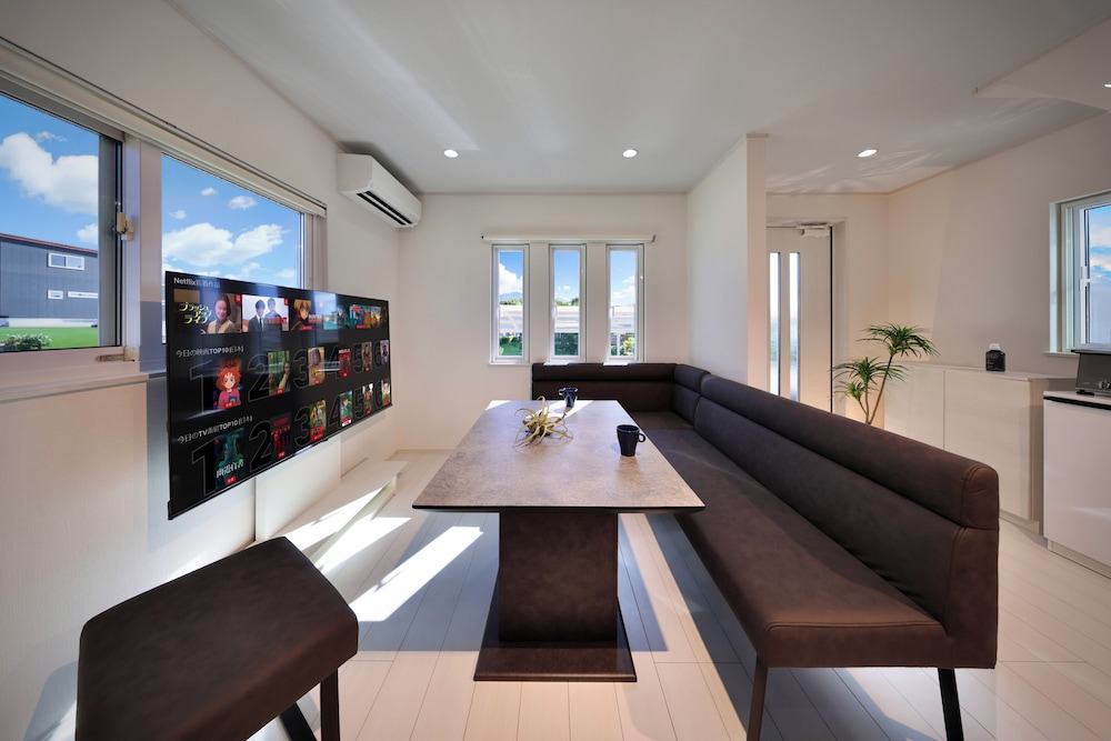 [犬同伴OK] 陽だまり (素泊まり) 禁煙 リビング エリア0 | クリスタル別荘白浜