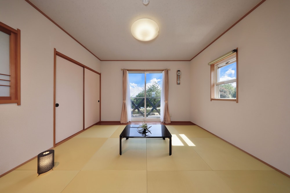 蔡彩(素泊まり)禁煙 客室2 | クリスタル別荘白浜