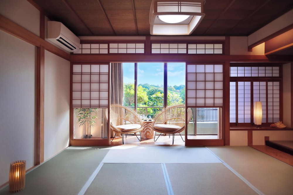 三段壁 (素泊まり) 禁煙 客室4 | クリスタル別荘白浜