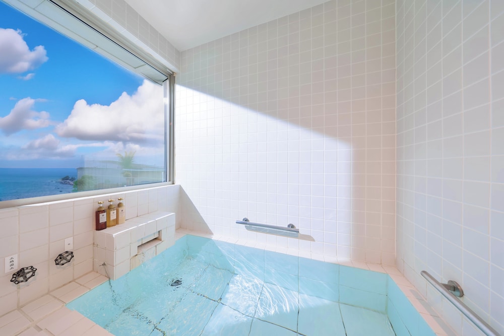 SLG (素泊まり) 禁煙 バスルーム0 | クリスタル別荘白浜