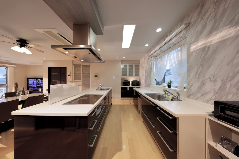 SLG (素泊まり) 禁煙 専用キッチン0 | クリスタル別荘白浜