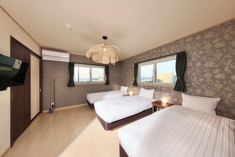 千鳥2号棟(素泊まり)禁煙 客室1 | クリスタル別荘白浜