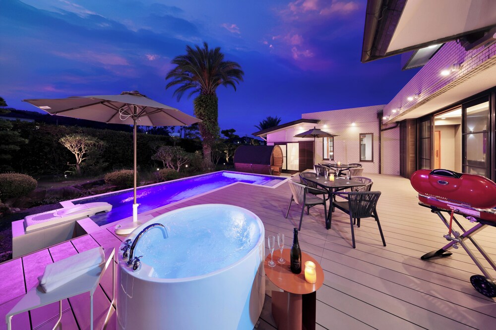 三段壁 (素泊まり) 禁煙 客室9 | クリスタル別荘白浜