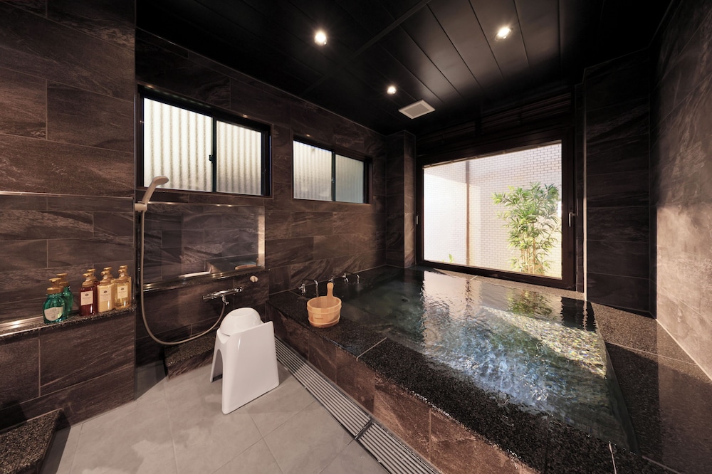 三段壁 (素泊まり) 禁煙 バスルーム0 | クリスタル別荘白浜