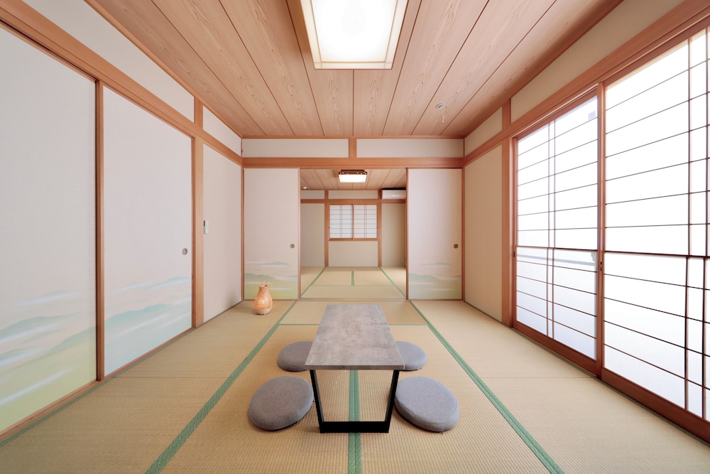 SLG (素泊まり) 禁煙 客室4 | クリスタル別荘白浜