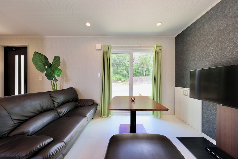 風鈴2号棟 (素泊まり) 禁煙 リビング エリア0 | クリスタル別荘白浜