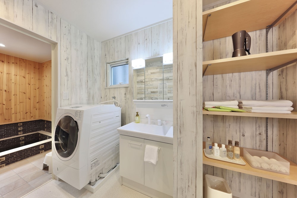 翡翠2号棟 (素泊まり) 禁煙 バスルーム1 | クリスタル別荘白浜