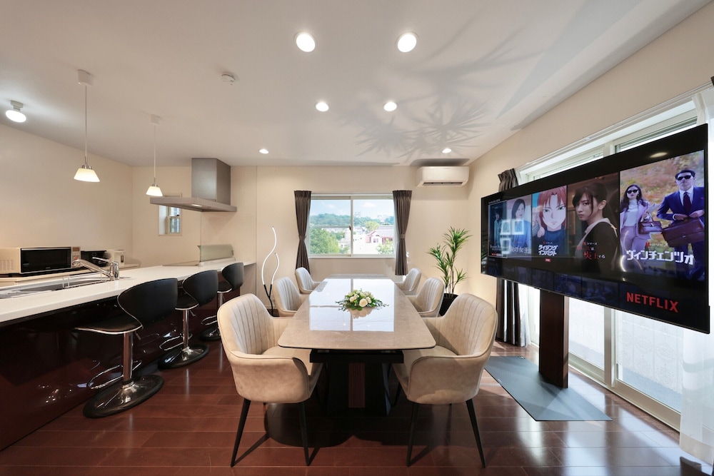 ダイニングルーム1 | クリスタル別荘白浜