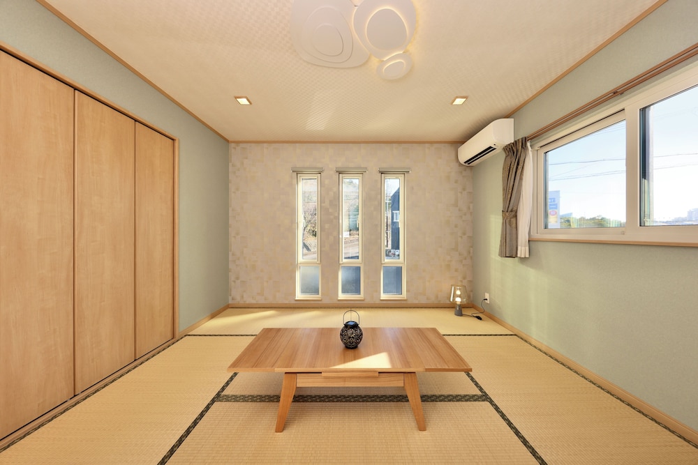 一輪花2号棟 (素泊まり) 禁煙 客室0 | クリスタル別荘白浜