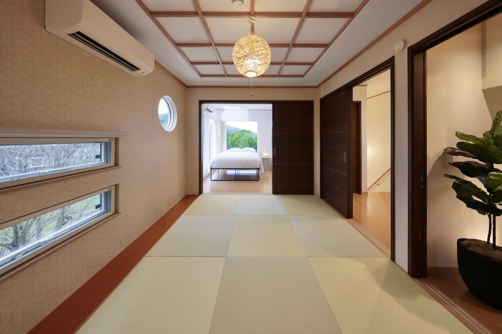 【2棟セット】紬（素泊まり）禁煙 客室2 | クリスタル別荘白浜