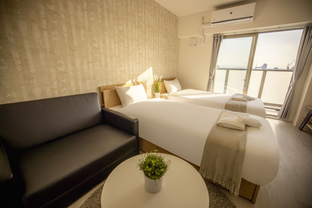 客室1 | RTi 天王寺