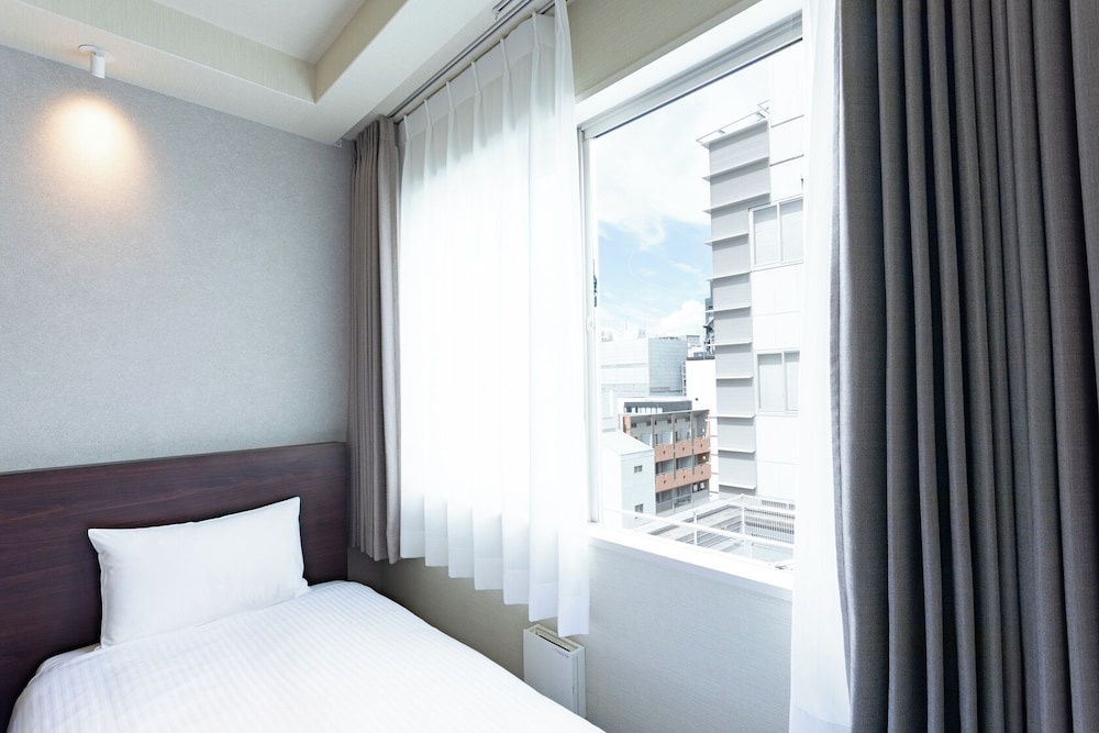ダブルルーム 客室3 | ファーイーストビレッジホテル大阪本町