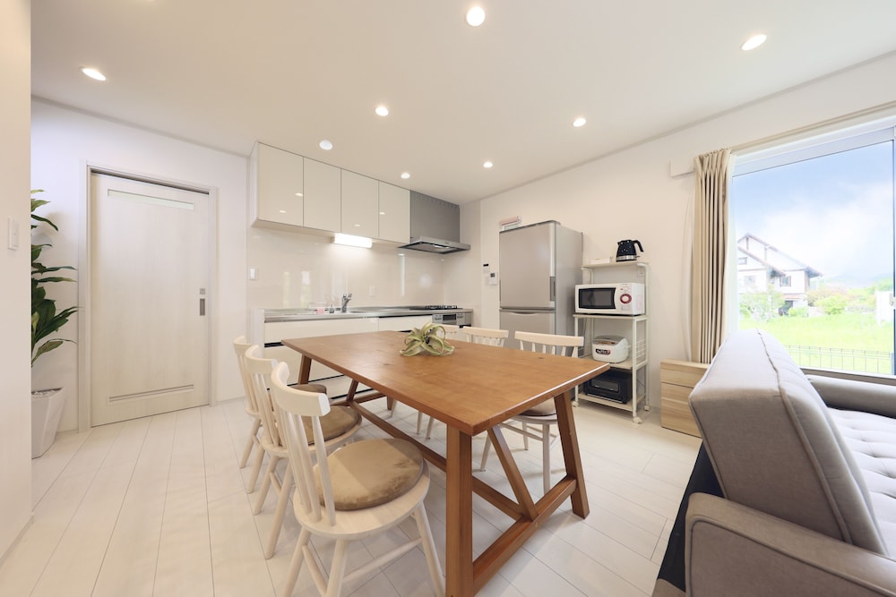 しらら１号棟 (素泊まり) 禁煙 | クリスタル別荘海の街