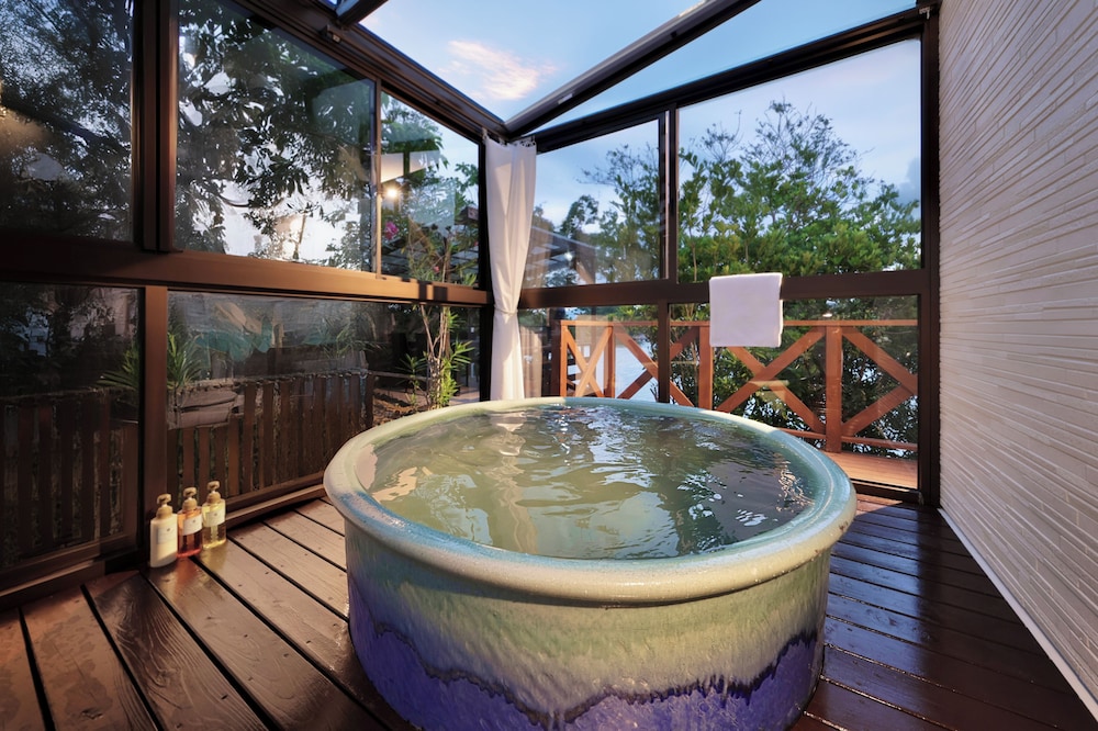 渚2号棟 (素泊まり) 禁煙 バスルーム0 | クリスタル別荘海の街