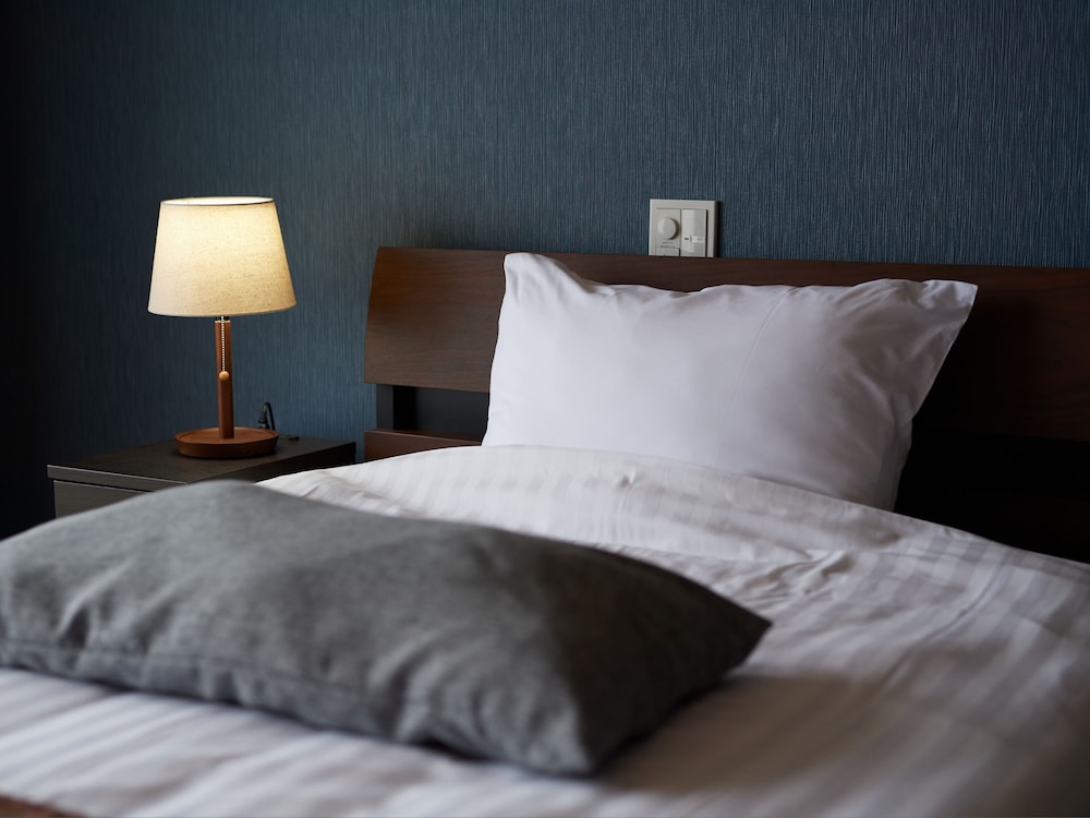 スタンダード ダブルルーム ダブルベッド 1 台 禁煙 オーシャンビュー 客室8 | シャトレーゼロッジ熱海