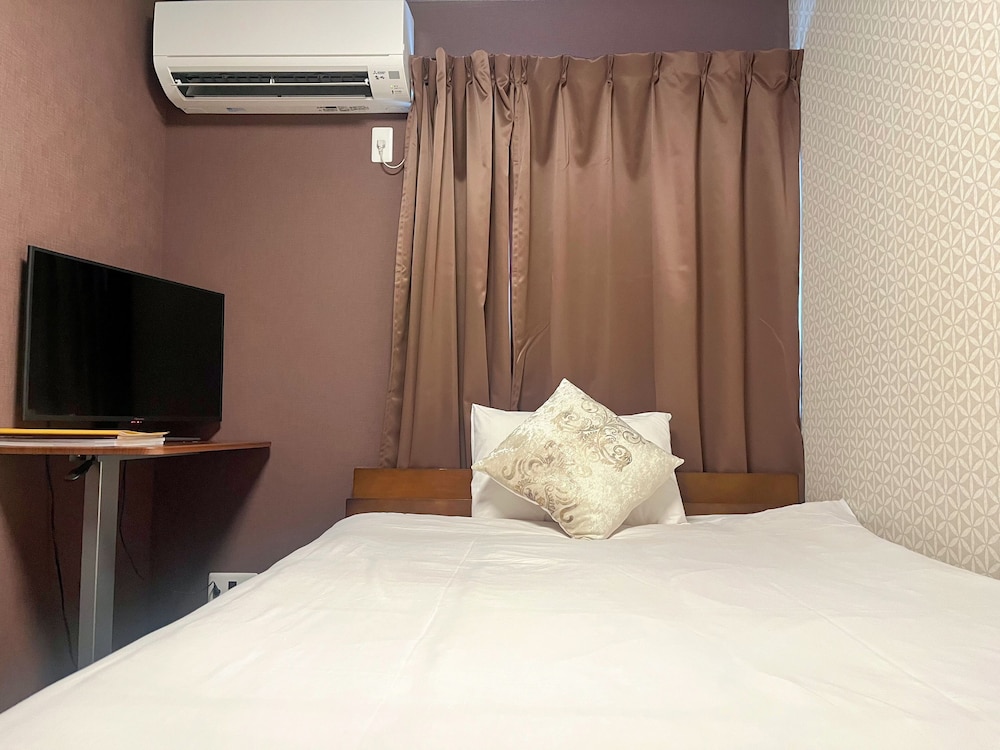 ジュニア ダブルルーム ダブルベッド 1 台 客室7 | 美盧京都二条ホテル