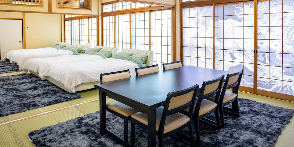 和洋室30畳 禁煙 | グランピング 星が見の杜