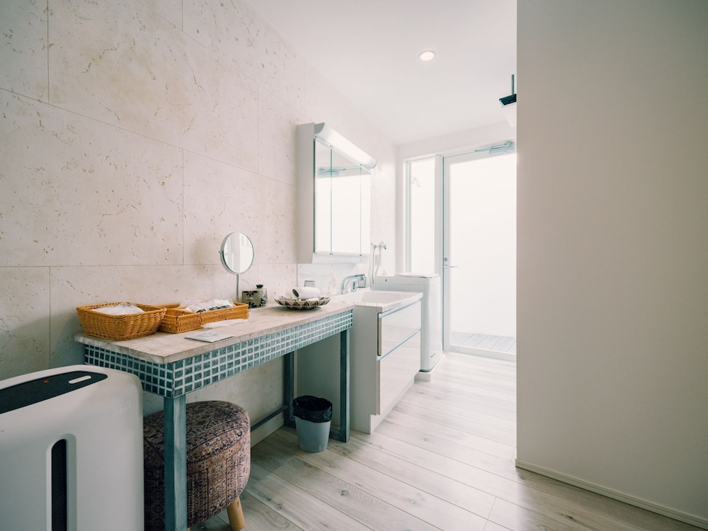 首里-SHURI- (禁煙室) 定員1～6名 客室24 | abundance okinawa