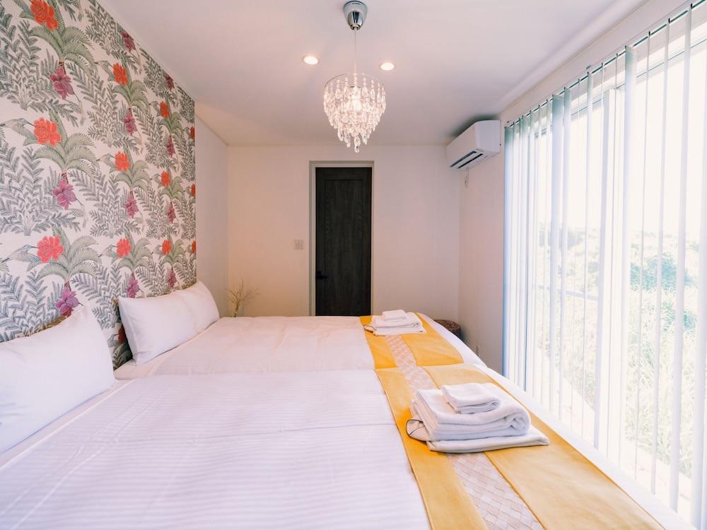 首里-SHURI- (禁煙室) 定員1～6名 客室36 | abundance okinawa