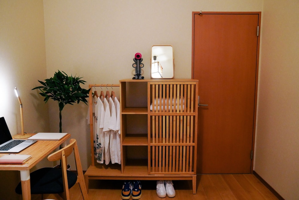 コンフォート ダブルルーム ダブルベッド 1 台 禁煙 客室14 | TOKYO E JOY INN