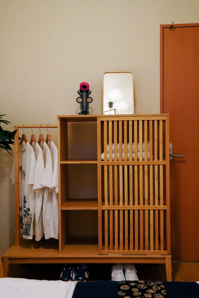 コンフォート ダブルルーム ダブルベッド 1 台 禁煙 ワードローブ0 | TOKYO E JOY INN