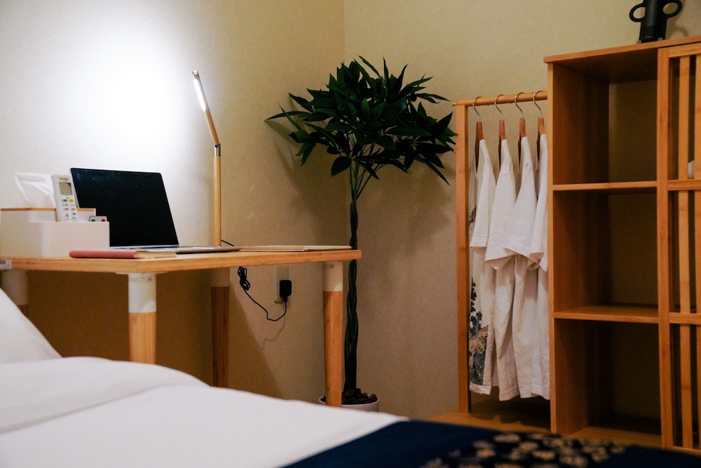 コンフォート ダブルルーム ダブルベッド 1 台 禁煙 客室6 | TOKYO E JOY INN