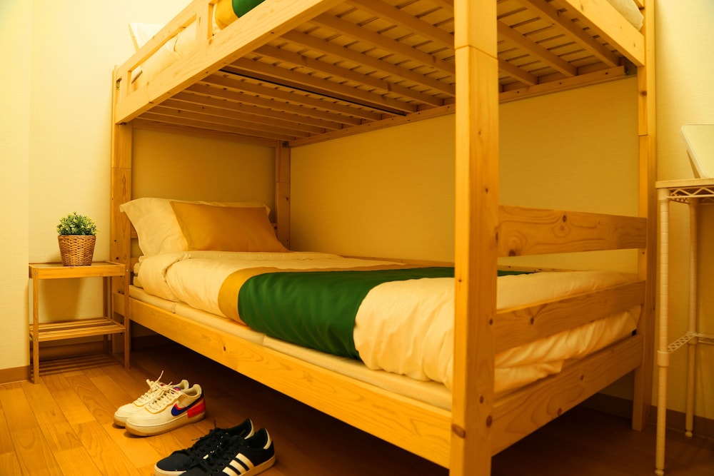 スタンダード ツインルーム 1 ベッドルーム 禁煙 客室4 | TOKYO E JOY INN