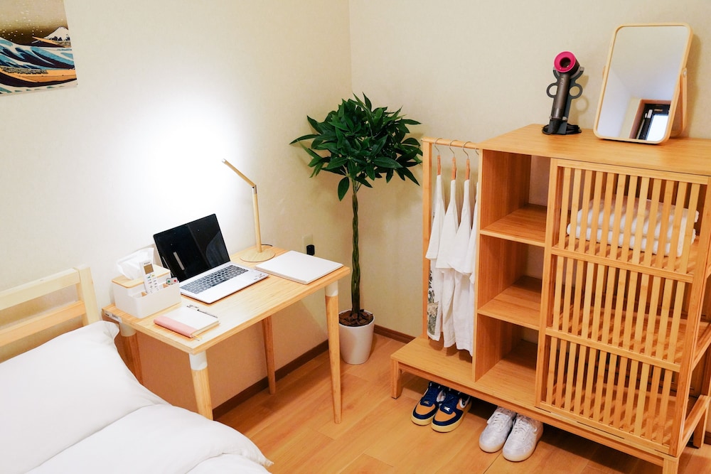 コンフォート ダブルルーム ダブルベッド 1 台 禁煙 客室3 | TOKYO E JOY INN