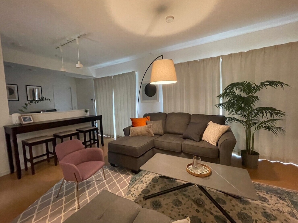 デラックス ハウス リビング エリア1 | Casa Medas Miyakojima