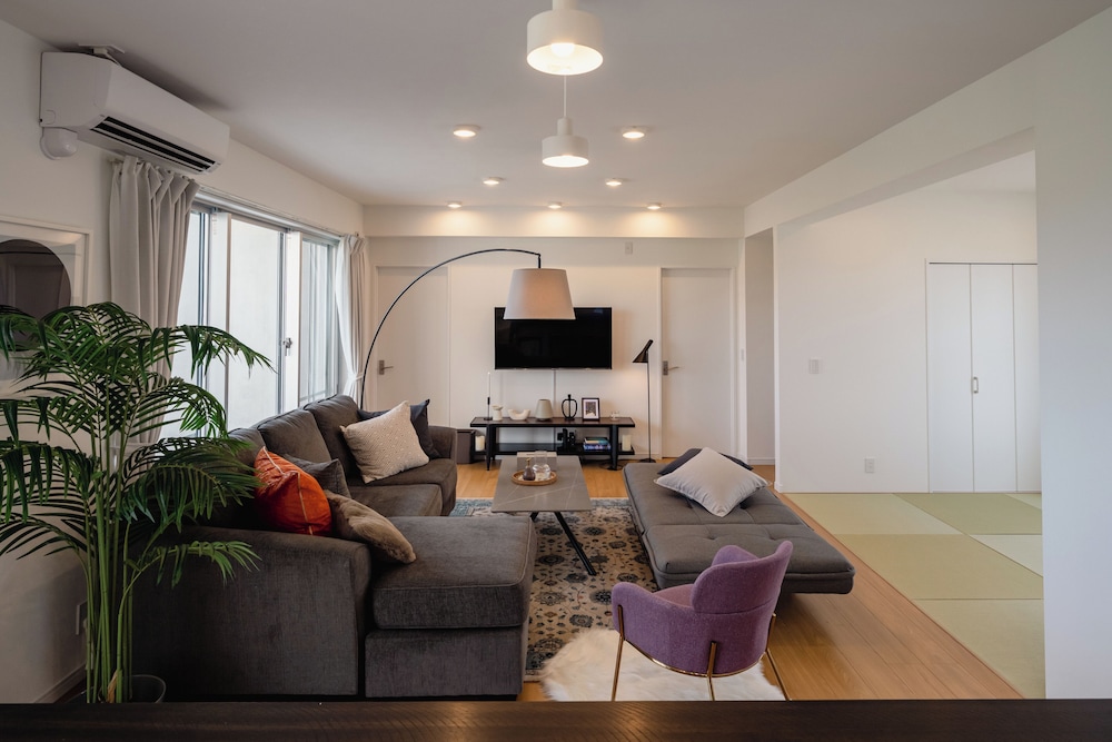 デラックス ハウス リビング エリア3 | Casa Medas Miyakojima