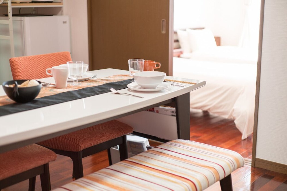 ベーシック アパートメント リビング エリア1 | Grand21