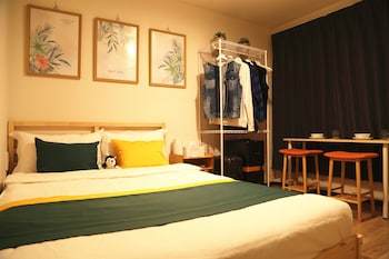 TOKYO E JOY INN
