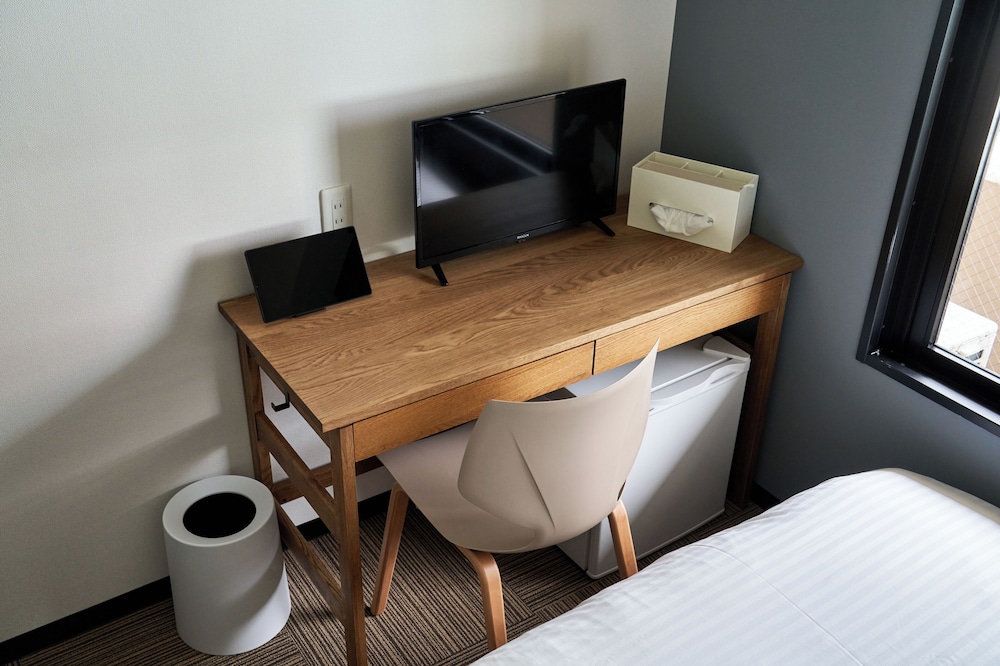 スタンダード ダブルルーム ダブルベッド 1 台 シャワールーム 禁煙 客室2 | Hotel STARRIZE