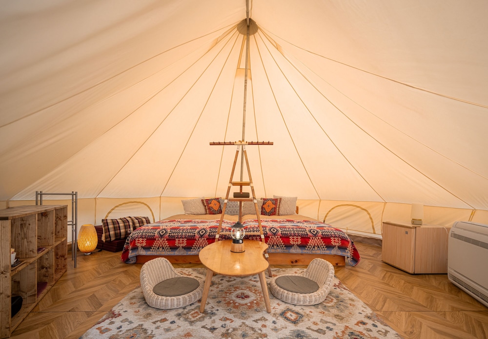 ロマンティック テント 客室3 | THE FARM Resort Japan