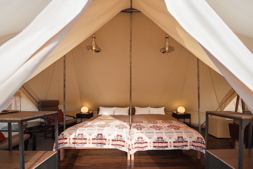 シグネチャー テント 客室1 | THE FARM Resort Japan