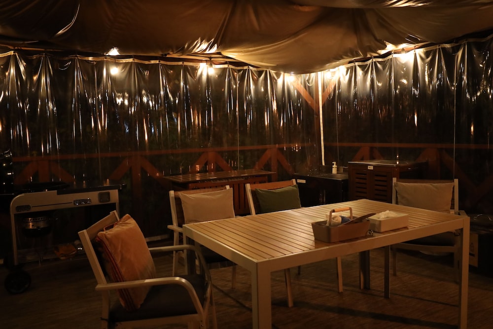 エクスクルーシブ テント 客室1 | THE FARM Resort Japan