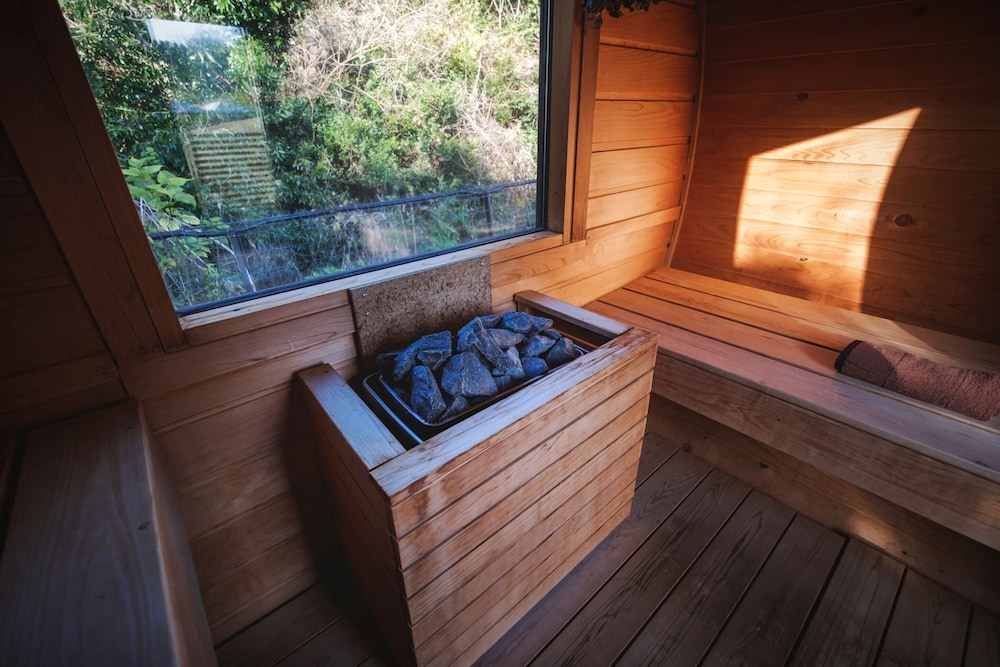 エクスクルーシブ コテージ 客室1 | THE FARM Resort Japan