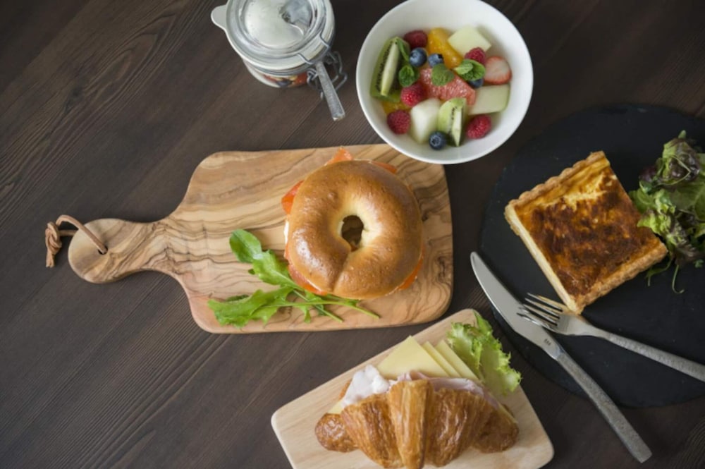 ショッピングモール1 | Nishi-Shinjuku HOUSE FIVE 1F ショッピングモール1 | Nishi-Shinjuku HOUSE FIVE 1F