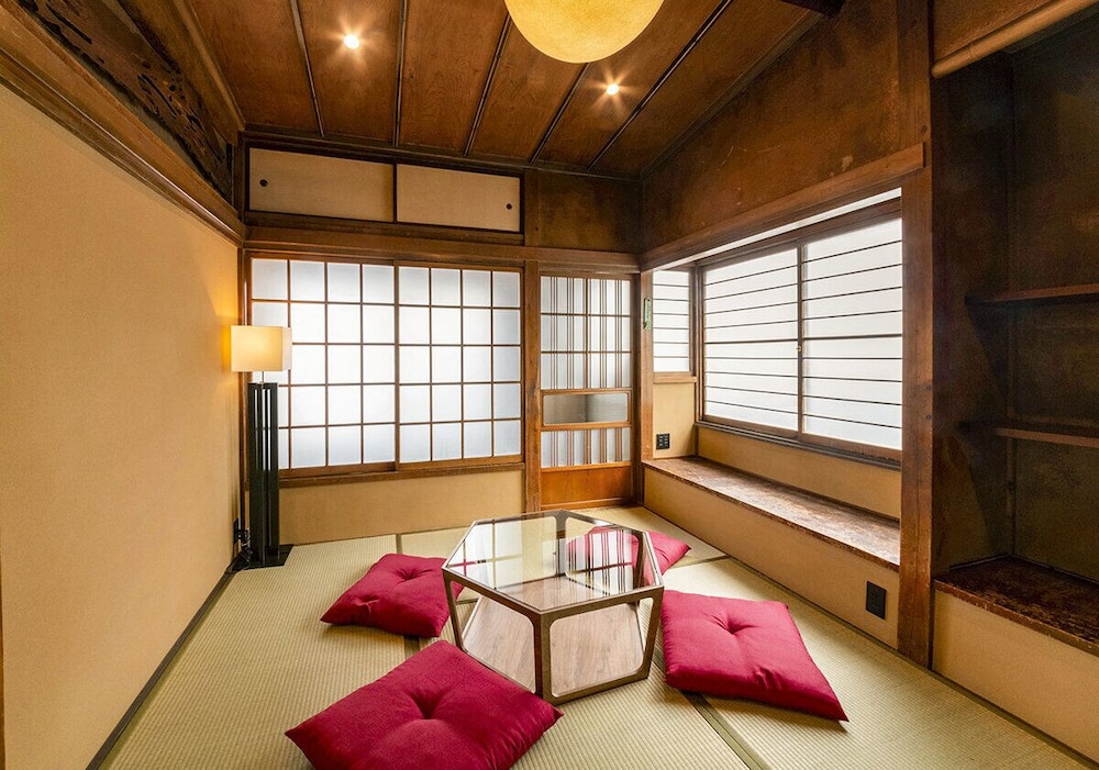 デラックス 4 人部屋 | NIPPONIA 秩父 門前町