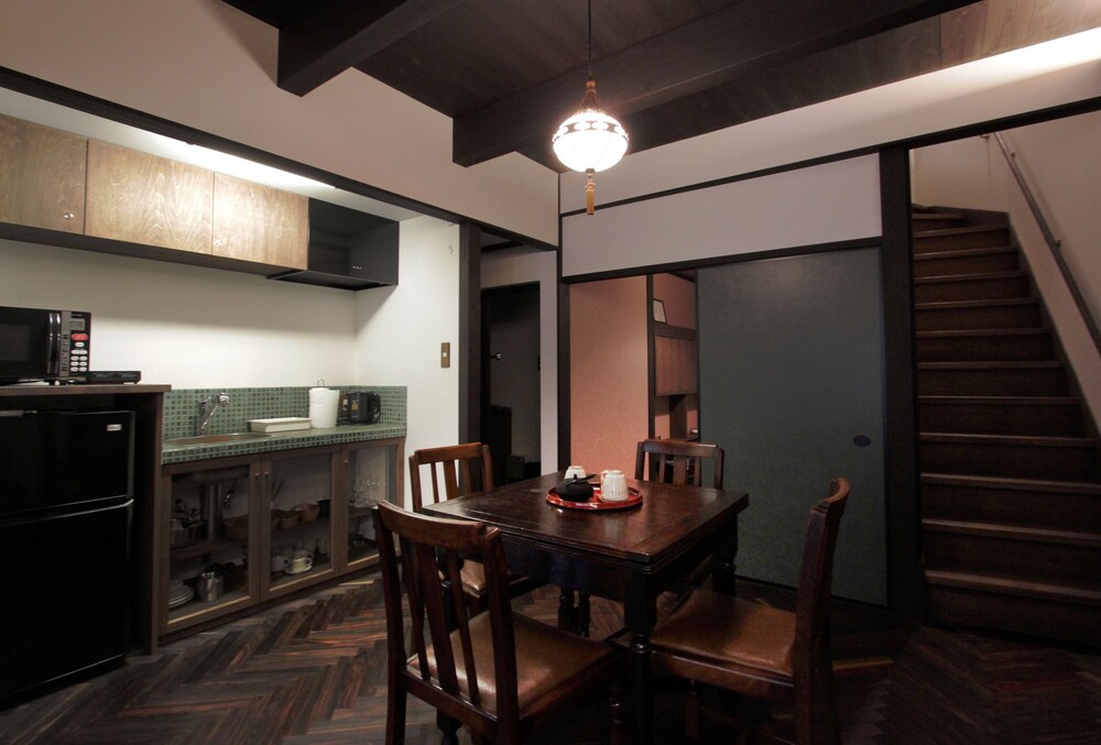 トラディショナル ハウス 専用キッチン0 | 清水びろうど庵