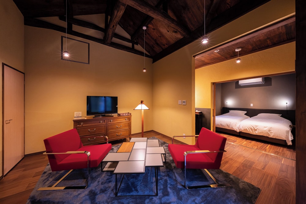 [井筒楼 八番]2階洋室 禁煙 | 浪漫の宿 井筒楼