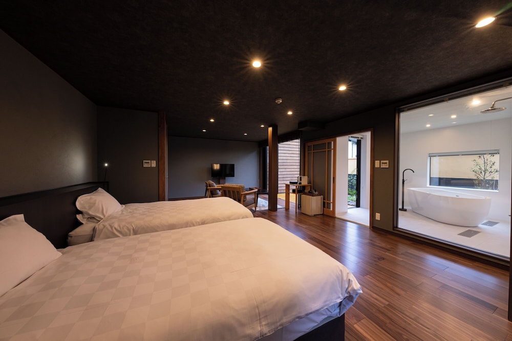 [井筒楼 弐番]テラス･お風呂付1階洋室 禁煙 客室4 | 浪漫の宿 井筒楼