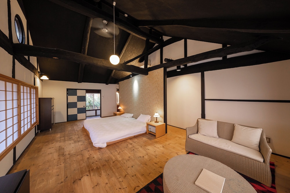 [井筒楼 陸番]2階洋室 禁煙 客室1 | 浪漫の宿 井筒楼