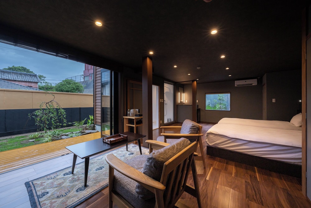 [井筒楼 弐番]テラス･お風呂付1階洋室 禁煙 | 浪漫の宿 井筒楼