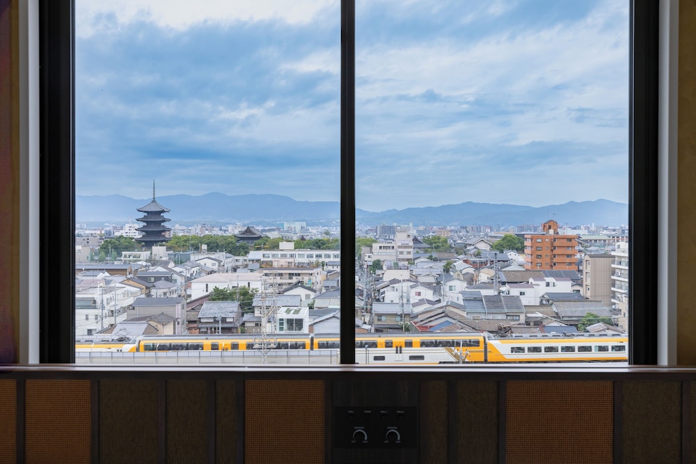 コネクティングルーム 禁煙 客室3 | ロワジールホテル 京都東寺