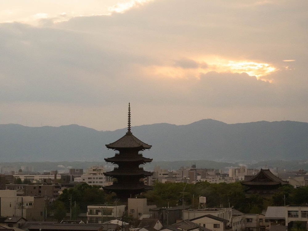 モデレートツイン 禁煙《東寺ビュー》 | ロワジールホテル 京都東寺