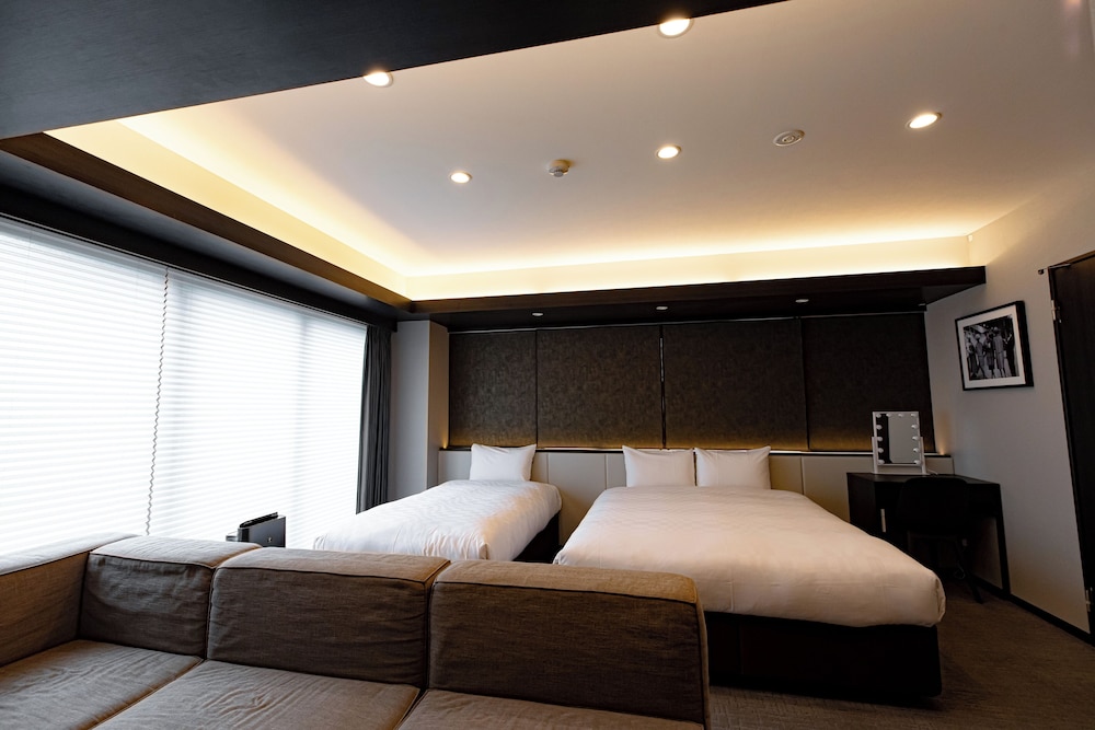 デラックス トリプルルーム 客室1 | ゴールドステイ名古屋 大須