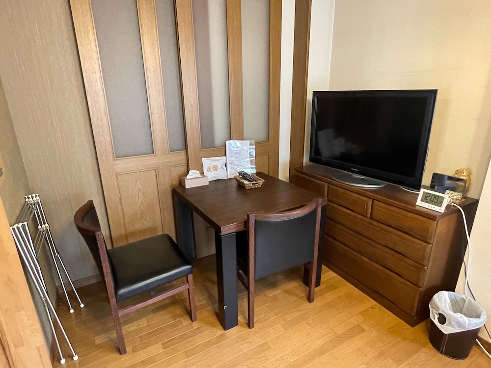 ダブルまたはツインルーム 客室6 | まちやど Motomachi